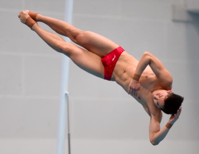 开云电子-男子3米板王宗源破600分夺冠 曹缘走板重大失误