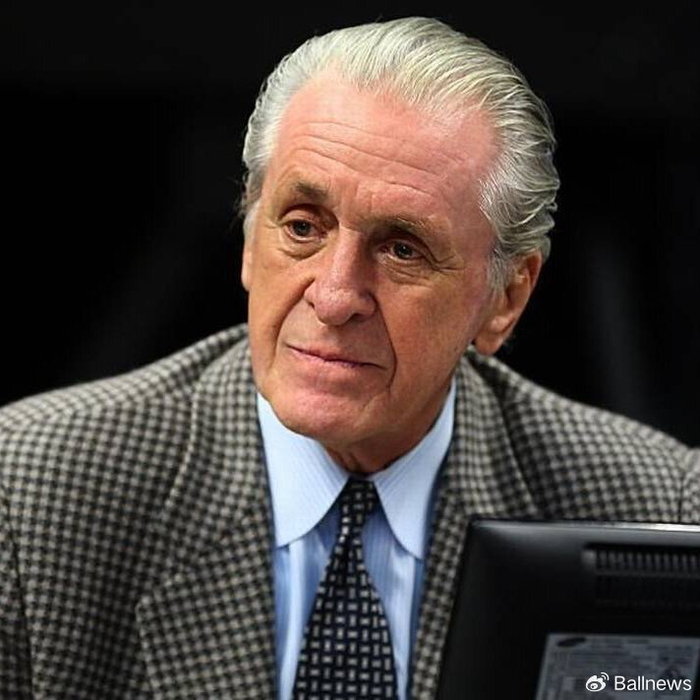 开云体育-莱利力挺阿德巴约83分表现:质疑的人都是在胡扯,为了博眼球和骗流量|运动员发声|帕特-莱利|巴姆·阿德巴约|迈阿密热火队|巴姆-阿德巴约_新浪体育_新浪新闻